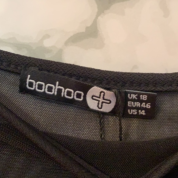 US 14 Boohoo PLUS ROSIE MESH RUFFLE BODYCON DRESS - Picture 9 of 15